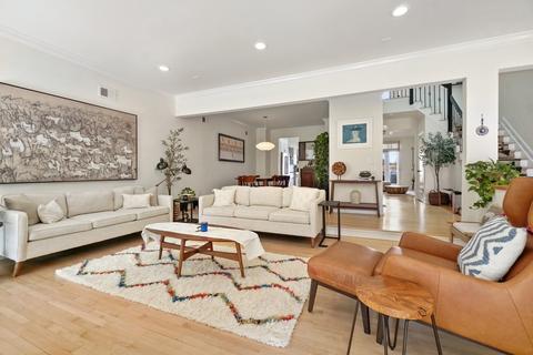 135 Hudson Cv, Edgewater, NJ 07020 photo 6