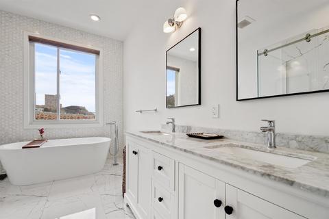 135 Hudson Cv, Edgewater, NJ 07020 photo 18