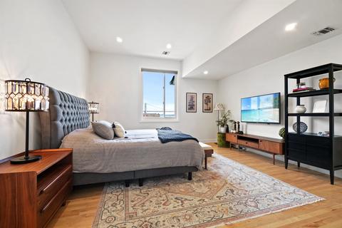 135 Hudson Cv, Edgewater, NJ 07020 photo 16