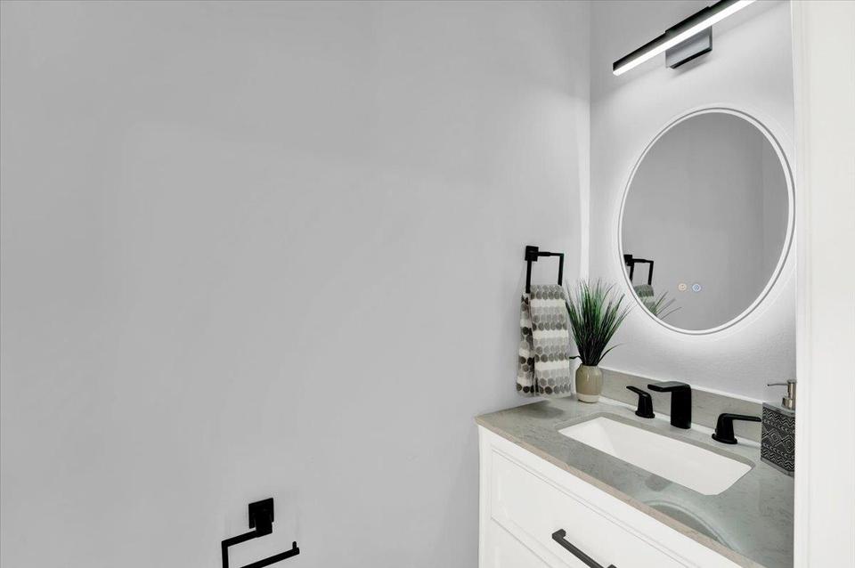  5 Stegman Ter, Jersey City, NJ 07305 photo 8