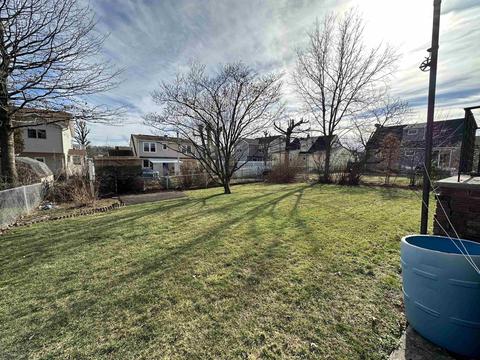 694 3rd St, Secaucus, NJ 07094 photo 3