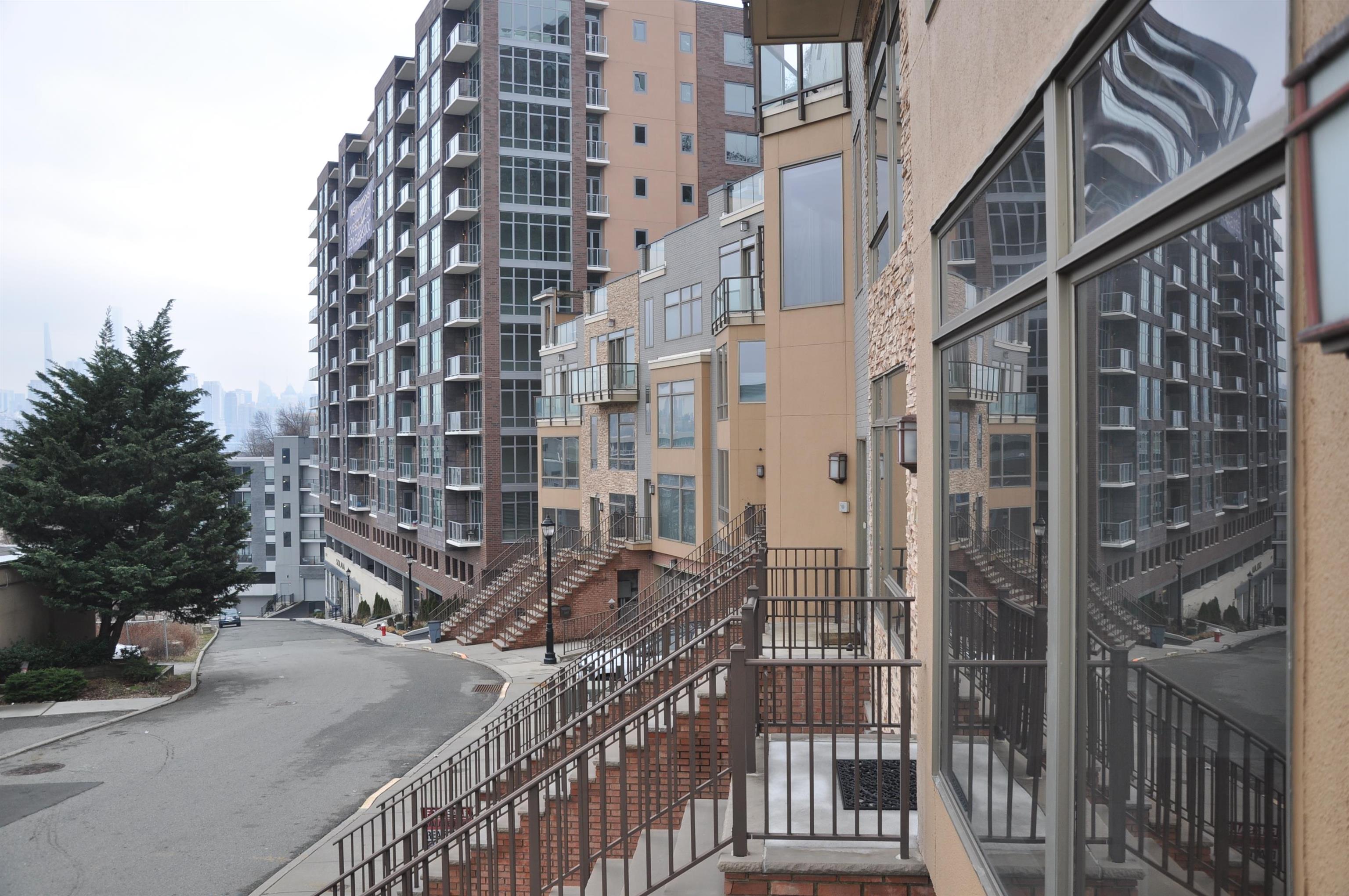 8719 Churchill Rd Unit 9  