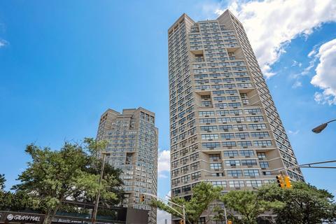 7000 Blvd East 27e #27E, Guttenberg, NJ 07093