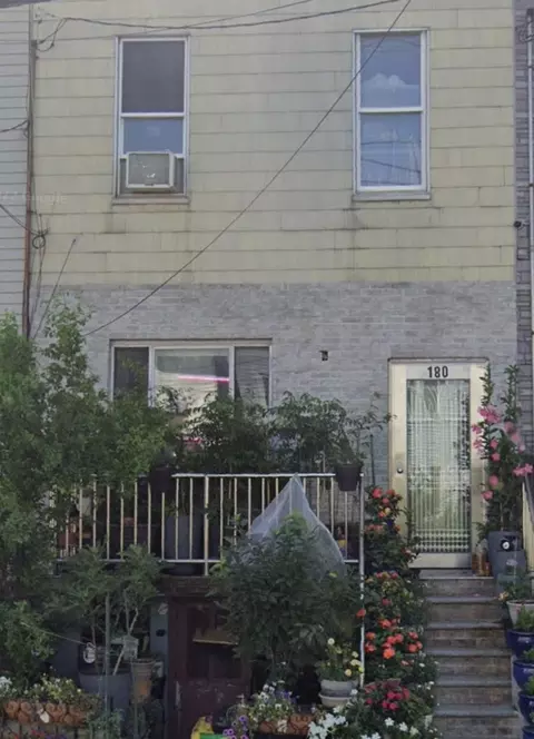 180 Tonnelle Ave, Jersey City, NJ 07306