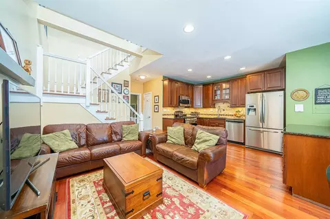 82 Jackson St B7 #B7, Hoboken, NJ 07030