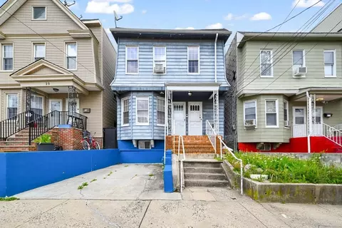 8 Romaine Ave, Jersey City, NJ 07306
