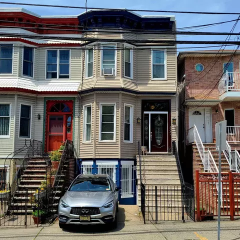 111 Palisade Ave, Jersey City, NJ 07306
