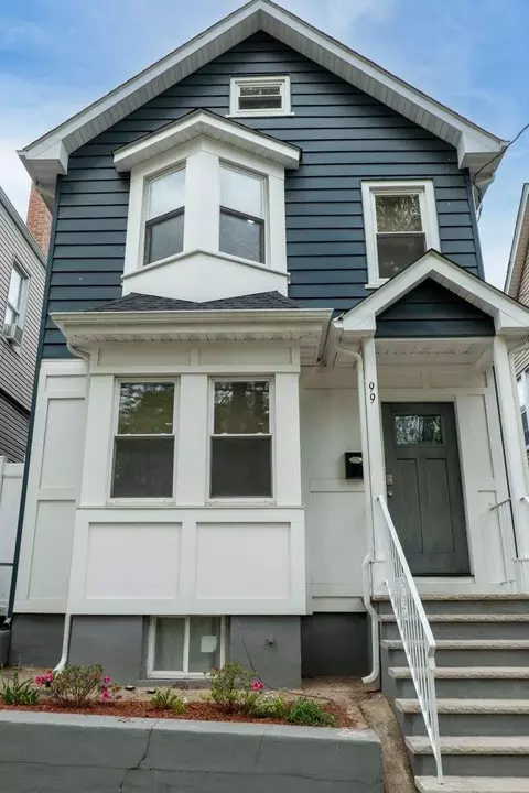 99 Dukes St, Kearny, NJ 07032