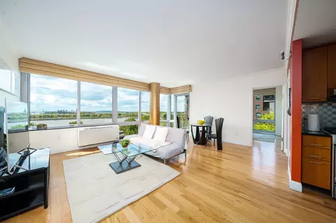 25 Hudson St #609, Jersey City, NJ 07302