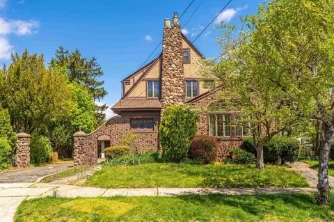 316 Kaplan Ave, Hackensack, NJ 07601 photo 1