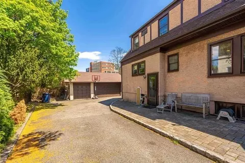 316 Kaplan Ave, Hackensack, NJ 07601 photo 4