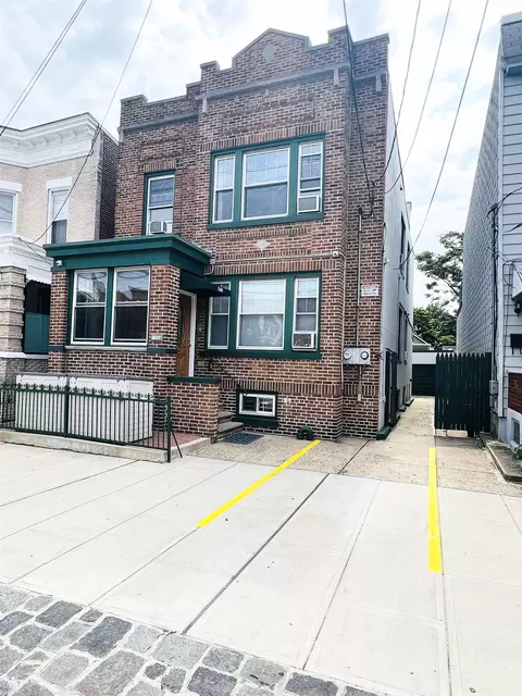 1508 Palisade Ave, Union City, NJ 07087