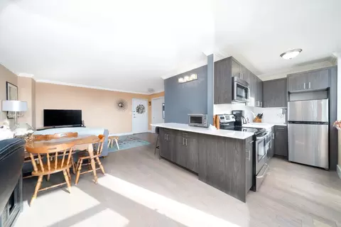 100 Manhattan Ave #615, Union City, NJ 07087