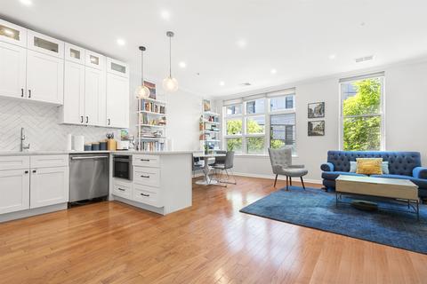 1100 Adams St #207, Hoboken, NJ 07030