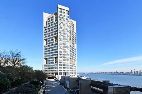 7004 Blvd East 1b #1B, Guttenberg, NJ 07093