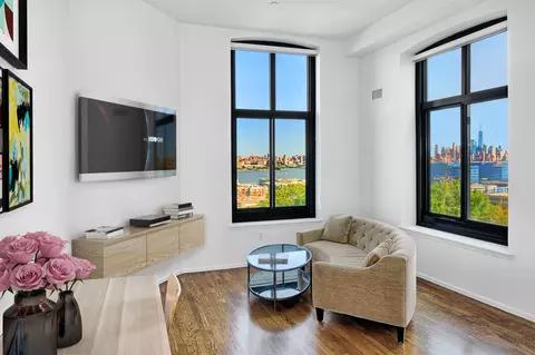 518-530 Gregory Ave #C307, Weehawken, NJ 07086