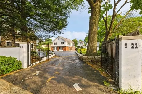 5-21 Berdan Ave, Fair Lawn, NJ 07410