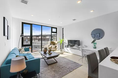 338 Newark Ave 604 #604, Jersey City, NJ 07302
