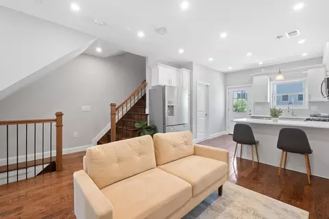 157 Laidlaw Ave 1 #1, Jersey City, NJ 07306