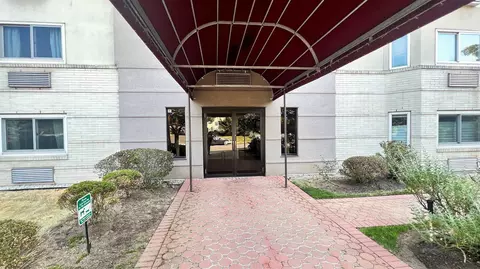 310 Lookout Ave, Hackensack, NJ 07601 photo 4