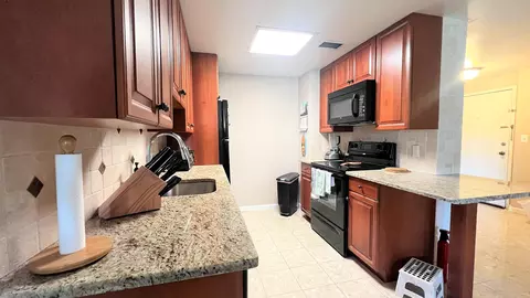 310 Lookout Ave, Hackensack, NJ 07601 photo 16