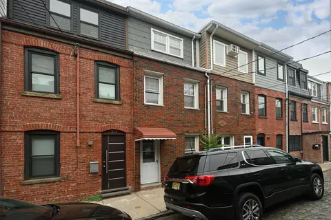 24 Willow Ter, Hoboken, NJ 07030