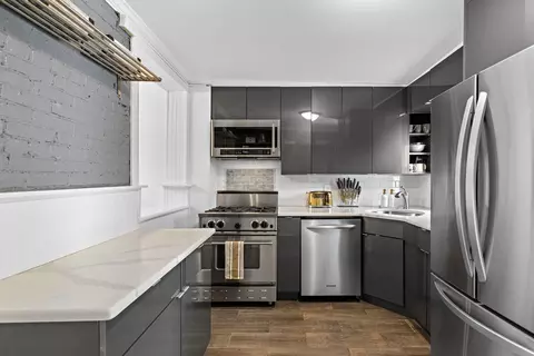 99 Willow Ter, Hoboken, NJ 07030 photo 6