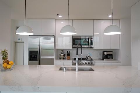 1025 Maxwell Ln #714/715, Hoboken, NJ 07030