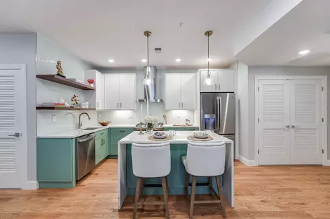 73 Reservoir Ave #2, Jersey City, NJ 07307