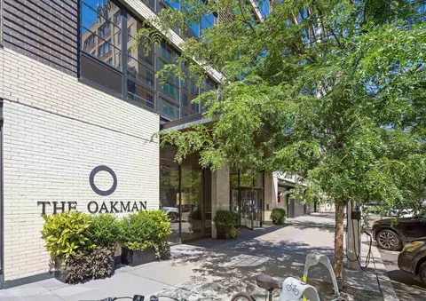 160 1st St #305, Jersey City, NJ 07302