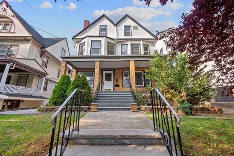 128 Bentley Ave, Jersey City, NJ 07304