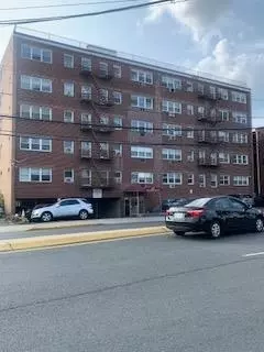 8829 Kennedy Blvd #D2, North Bergen, NJ 07047
