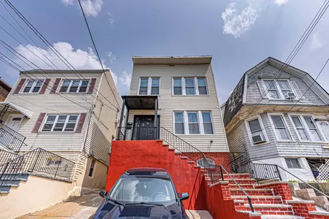 704 Columbia Ave, North Bergen, NJ 07047