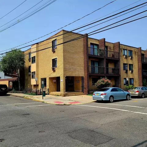 7117 Park Ave #A2, North Bergen, NJ 07047
