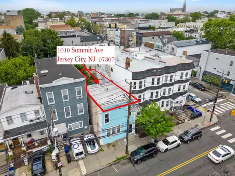 1019 Summit Ave, Jersey City, NJ 07307