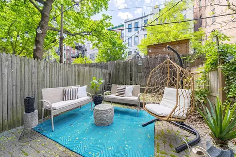 1120 Hudson St 2 #2, Hoboken, NJ 07030