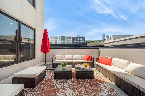 366 6th St 201 #201, Jersey City, NJ 07302