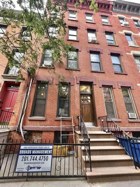 208 7th St 3l #3L, Jersey City, NJ 07302