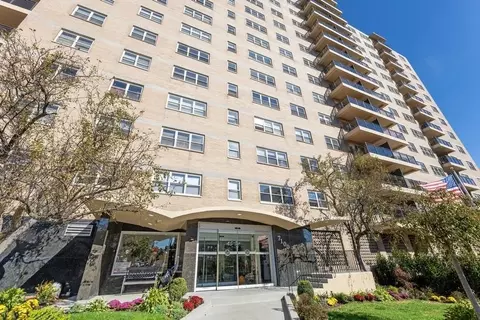 7100 Blvd E #11M, Guttenberg, NJ 07093