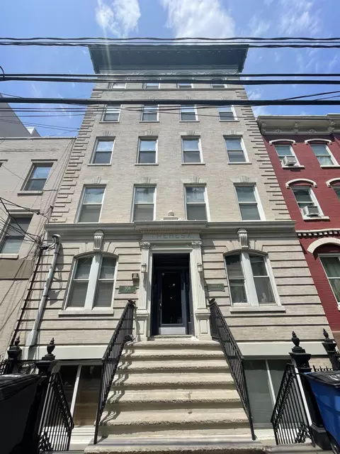 308 Garden St 4r #4R, Hoboken, NJ 07030