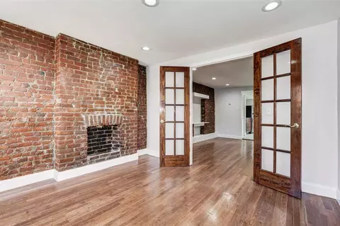 295 3rd St #3, Jersey City, NJ 07302