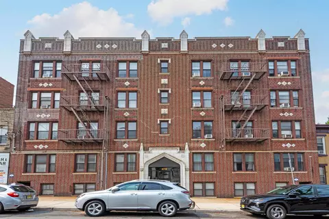 179 Manhattan Ave #4C, Jersey City, NJ 07307