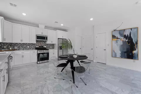 224 Clerk St, Jersey City, NJ 07305