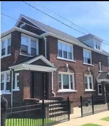 915 80th St, North Bergen, NJ 07047