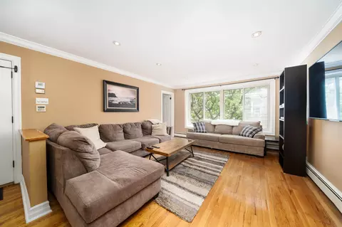 836 Park Ave #3, Hoboken, NJ 07030