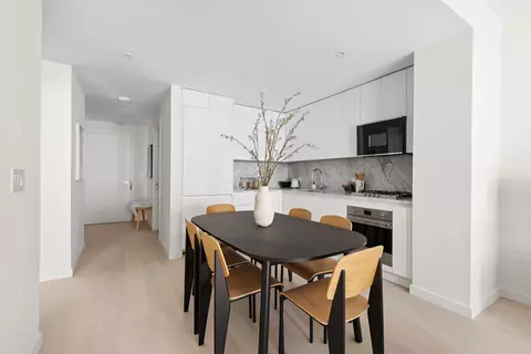 144 1st St #4G, Jersey City, NJ 07302