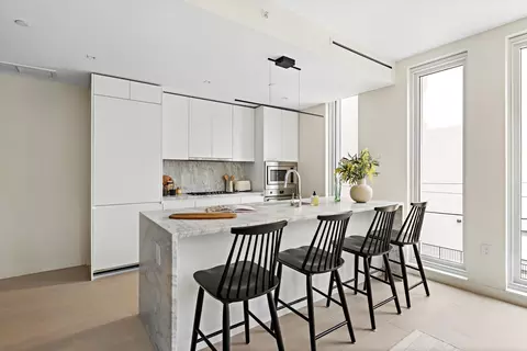 144 1st St #7L, Jersey City, NJ 07302