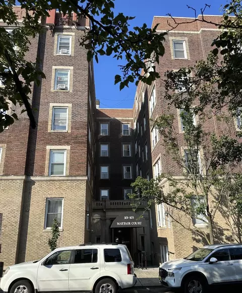 101 73rd St #B1, North Bergen, NJ 07047