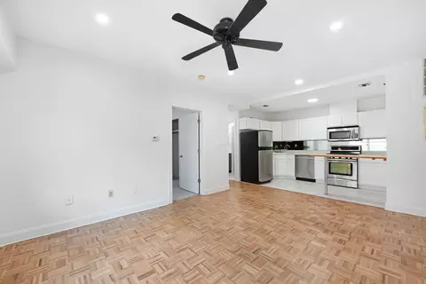 84 Bloomfield St 5 #5, Hoboken, NJ 07030