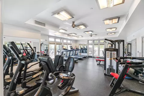 7400 River Rd 419 #419, North Bergen, NJ 07047